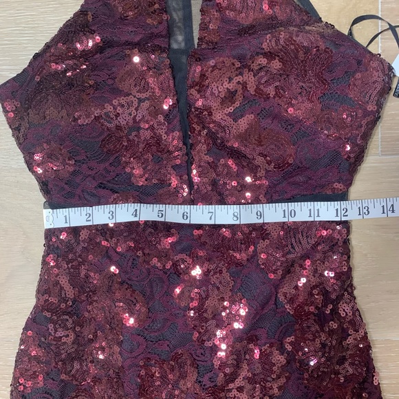 Sequined Lace and Mesh Bodycon Dress in Maroon - Picture 3 of 10